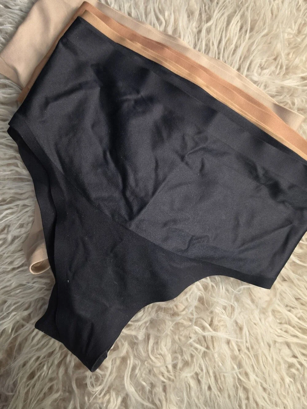 5 Victorias Secret SmoothingShimmer™ Thong Panty